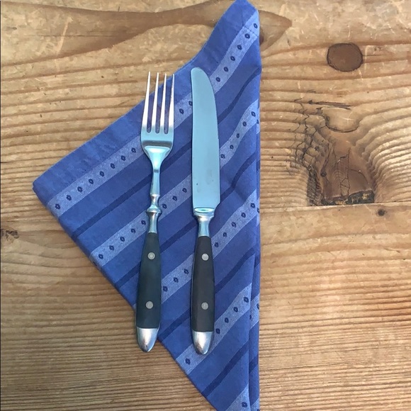 Crate & Barrel Allegro Napkins and Placemats - Picture 2 of 7